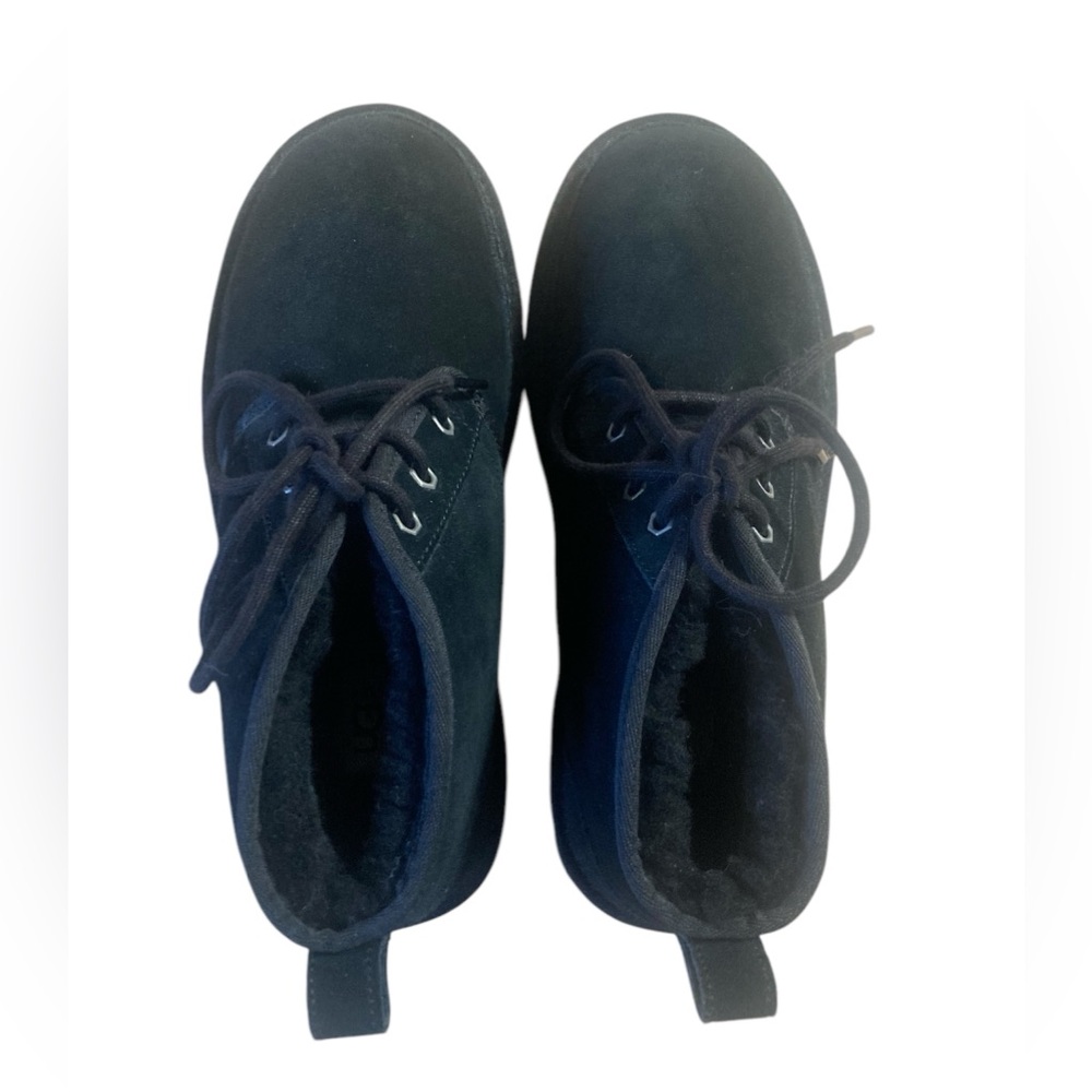 UGG Neumel Suede Lace Up Chukka Shearling lined Ankle Boots size 9 - Picture 3 of 13